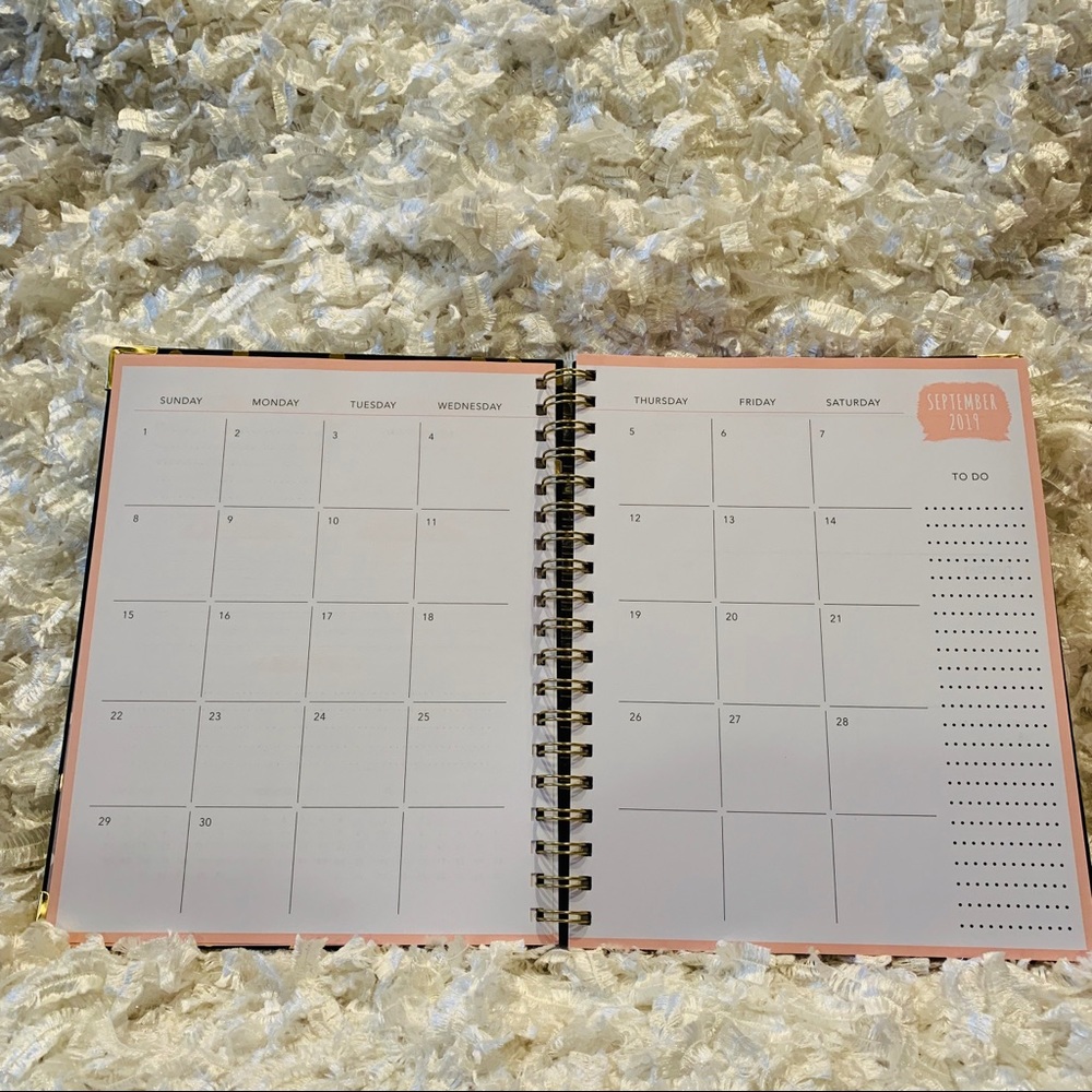 🆕 Just a Girl Boss Building her Empire Planner - Picture 6 of 8